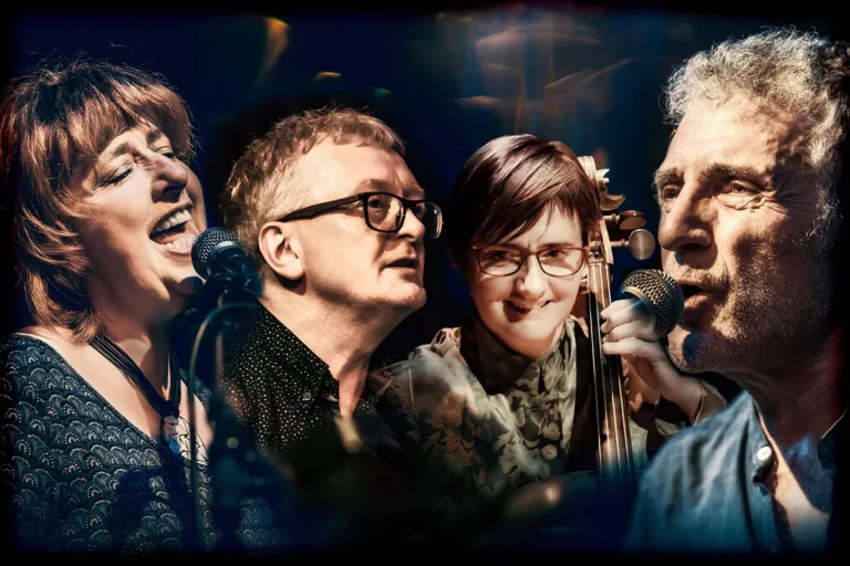 Latin quarter acoustic quartet 768x512